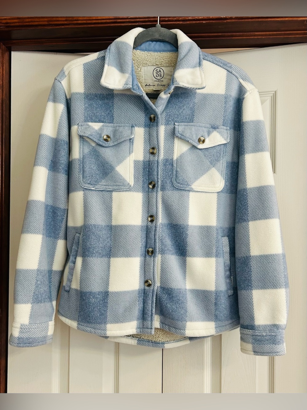 Sage Collective Women's Blue & White Plaid Sherpa-Lined Shacket